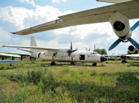 Фото decommissioned plane, grassland